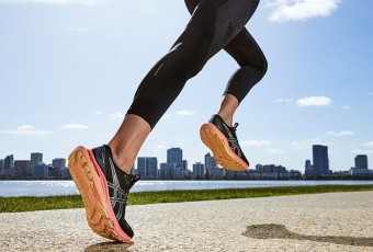 Защо си струва да закупиш дамски спортни маратонки ASICS?